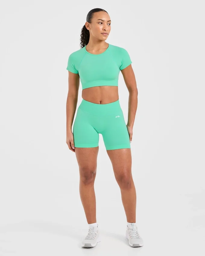 Adapt Seamless Crop Top