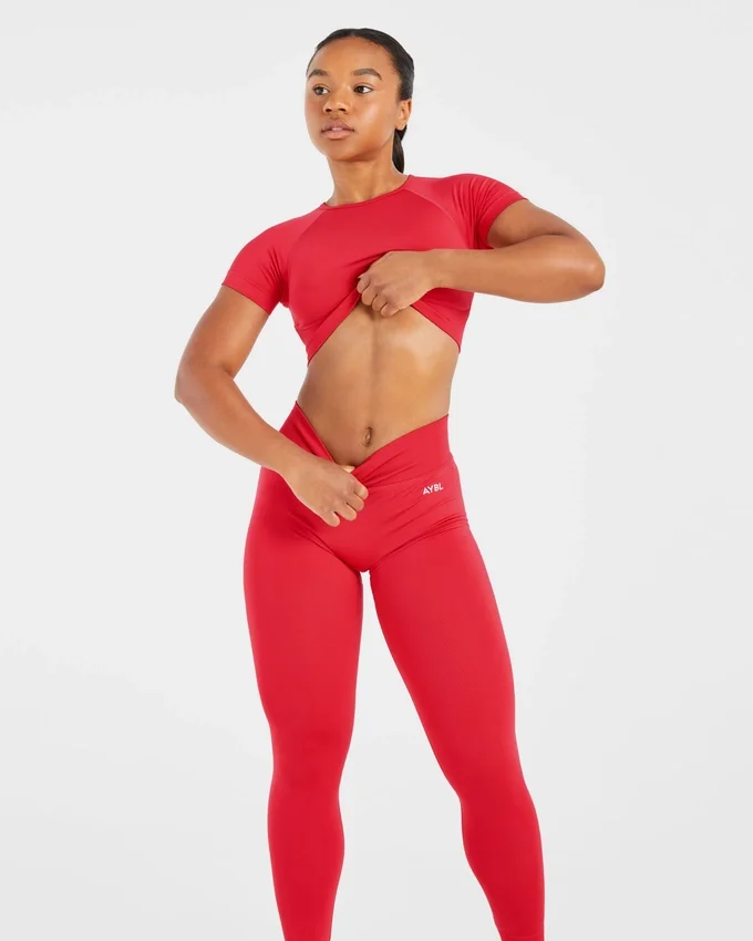 Adapt Seamless Crop Top