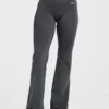 Adapt Seamless Flared Leggings