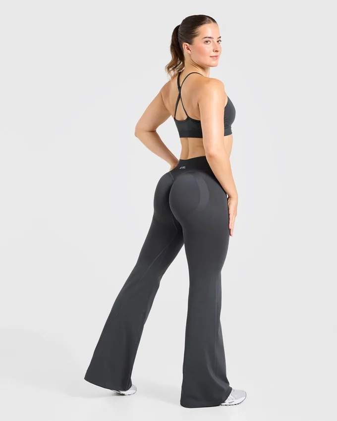 Adapt Seamless Flared Leggings
