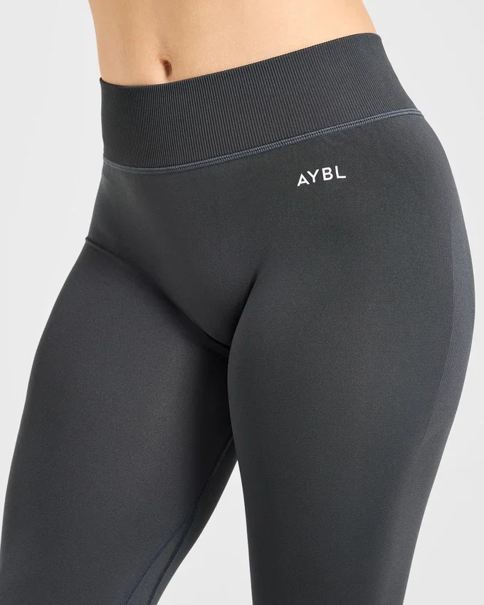Adapt Seamless Flared Leggings