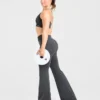 Adapt Seamless Flared Leggings