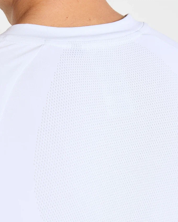 Attain Seamless Long Sleeve T Shirt