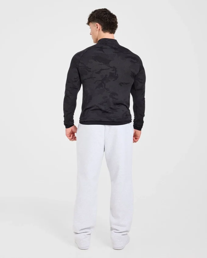 Camo Seamless 1/4 Zip Pullover
