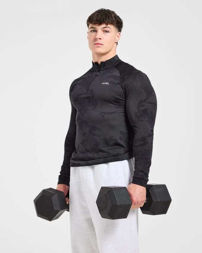 Camo Seamless 1/4 Zip Pullover