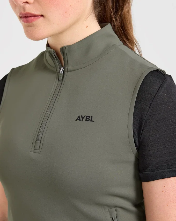 Classic 1/4 Zip Vest