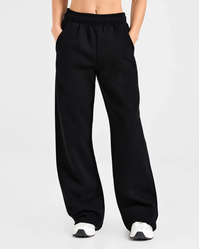 Classic Plush Oversized Straight Leg Joggers