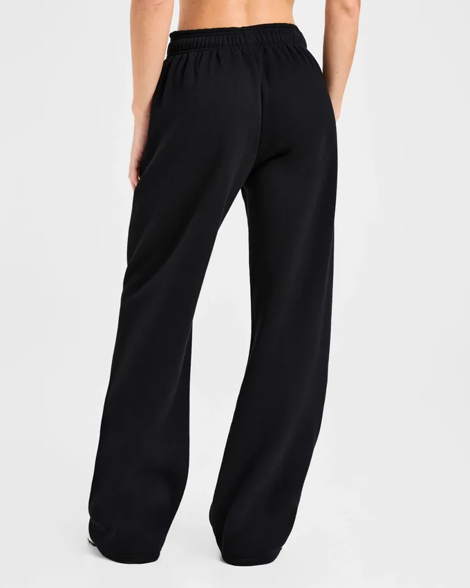 Classic Plush Oversized Straight Leg Joggers