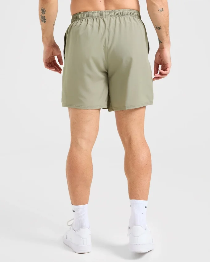 Core 7" Shorts