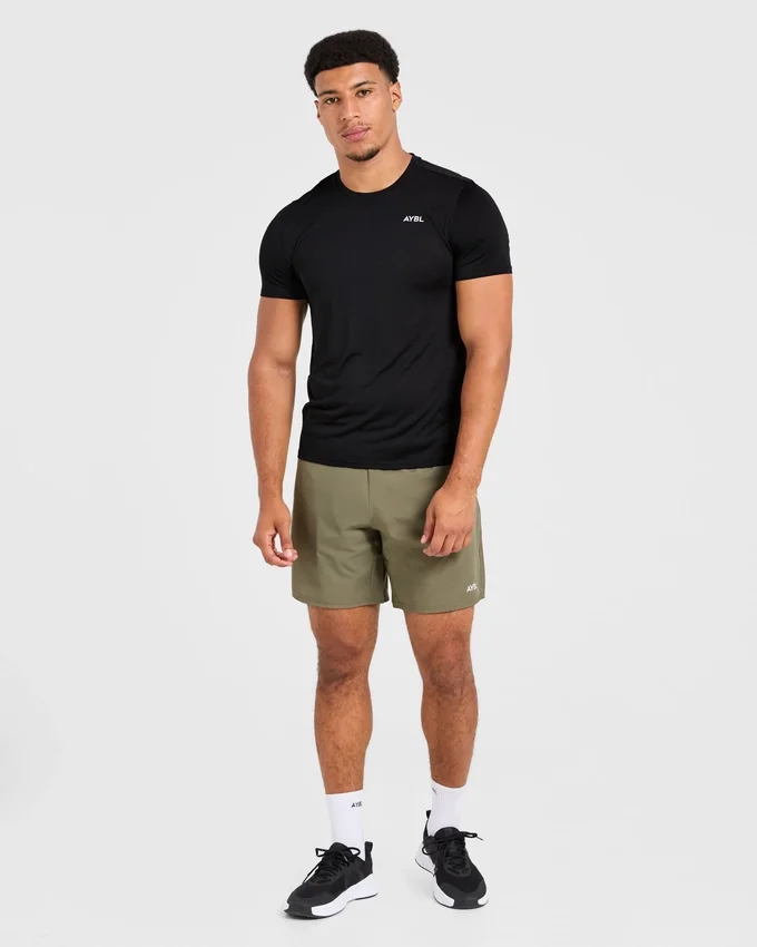 Core 7" Shorts