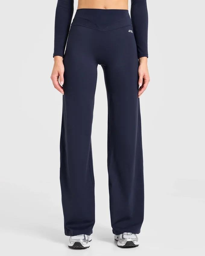 Engage Straight Leg Leggings