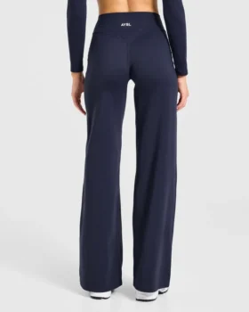 Engage Straight Leg Leggings