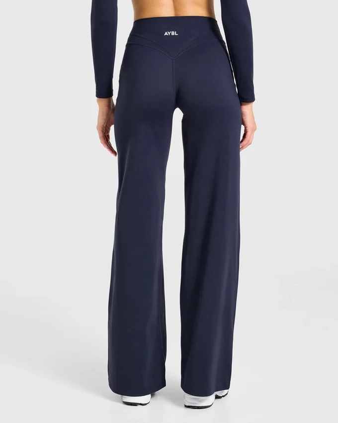 Engage Straight Leg Leggings