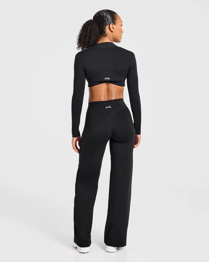Engage Straight Leg Leggings