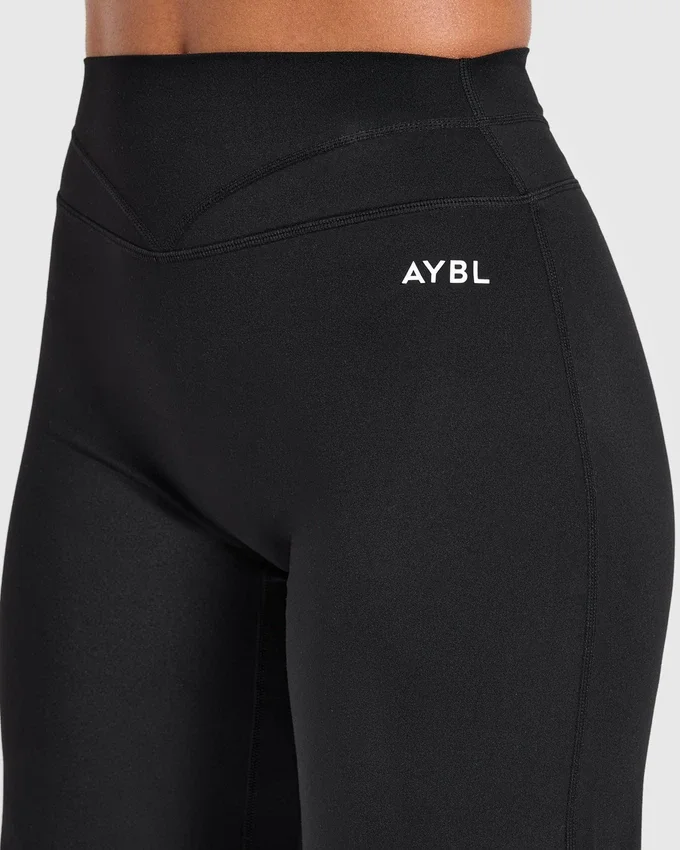 Engage Straight Leg Leggings