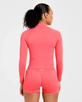 Enhance Seamless Jacket