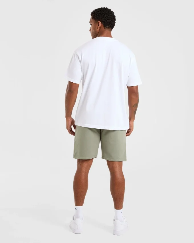 Essential Lightweight 7" Shorts