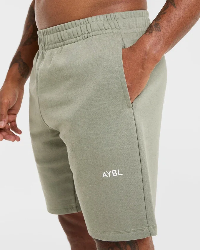 Essential Lightweight 7" Shorts