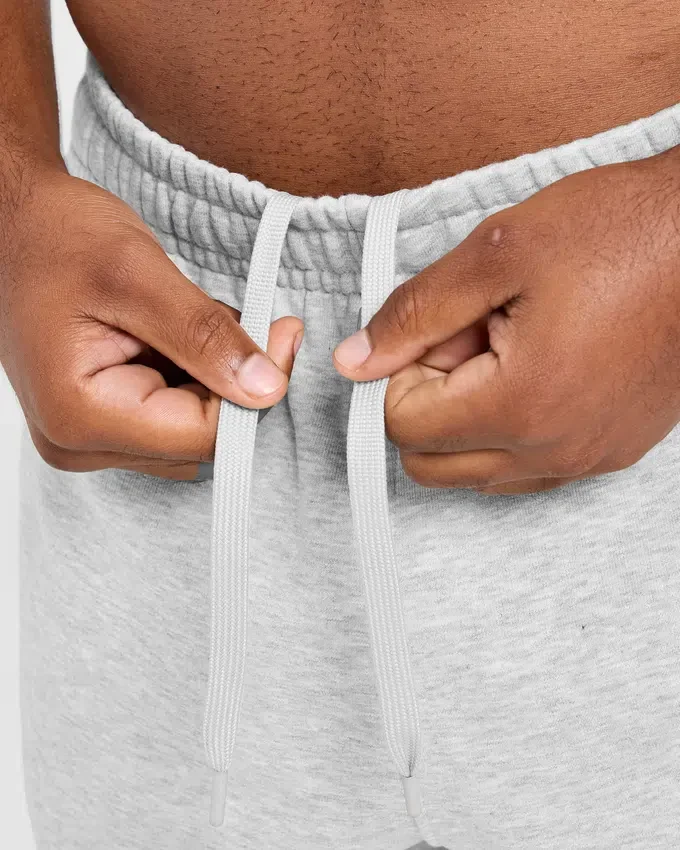 Essential Lightweight 7" Shorts