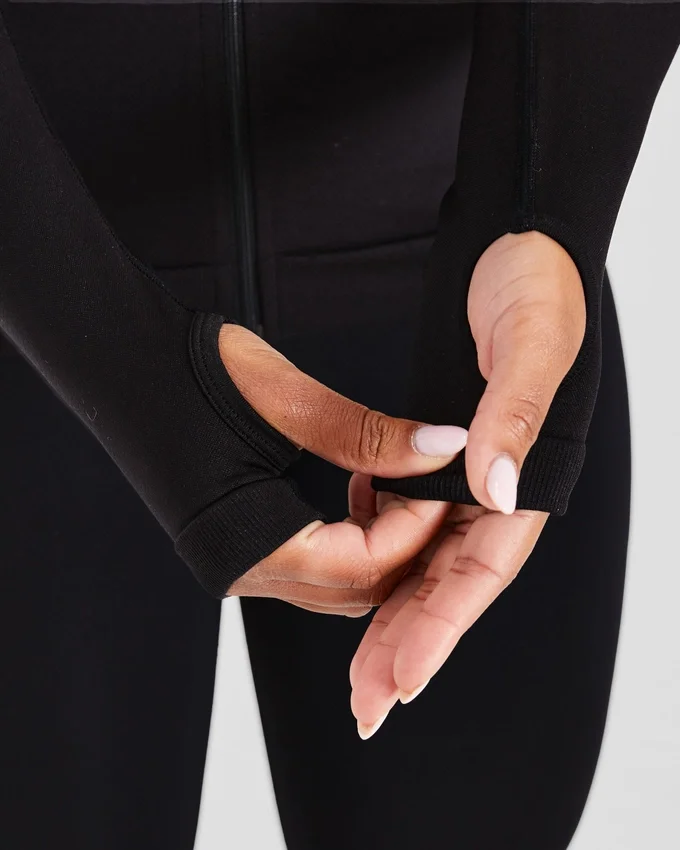 Essential Seamless Zip Jacket