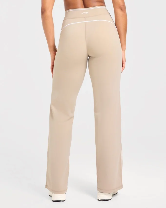 Form Flared Leggings
