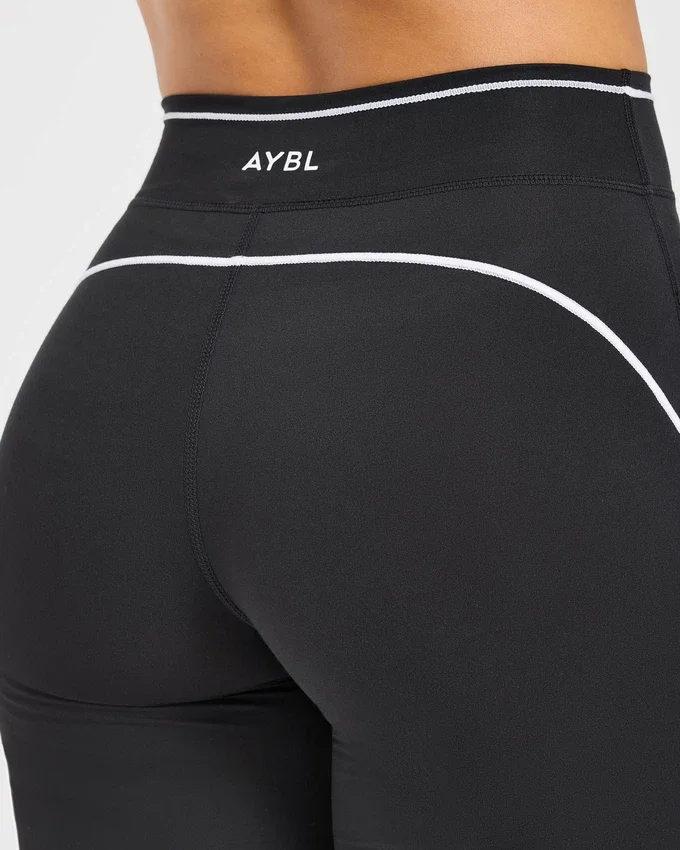 Form Flared Leggings