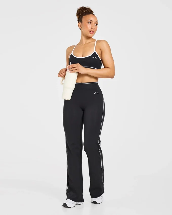 Form Flared Leggings