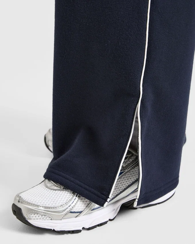Form Straight Leg Joggers