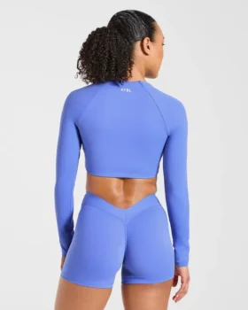 Physique Long Sleeve Crop Top