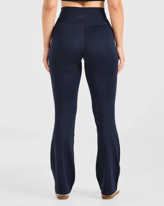 Sculpt Flared Leggings